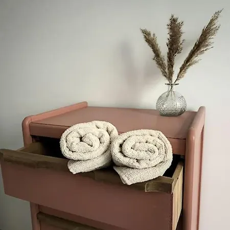 Le Julia - Neuf - Gare Et Garage