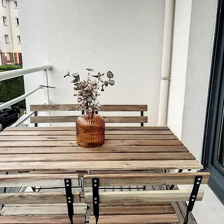 Le Julia - Neuf - Gare Et Garage Daire *
